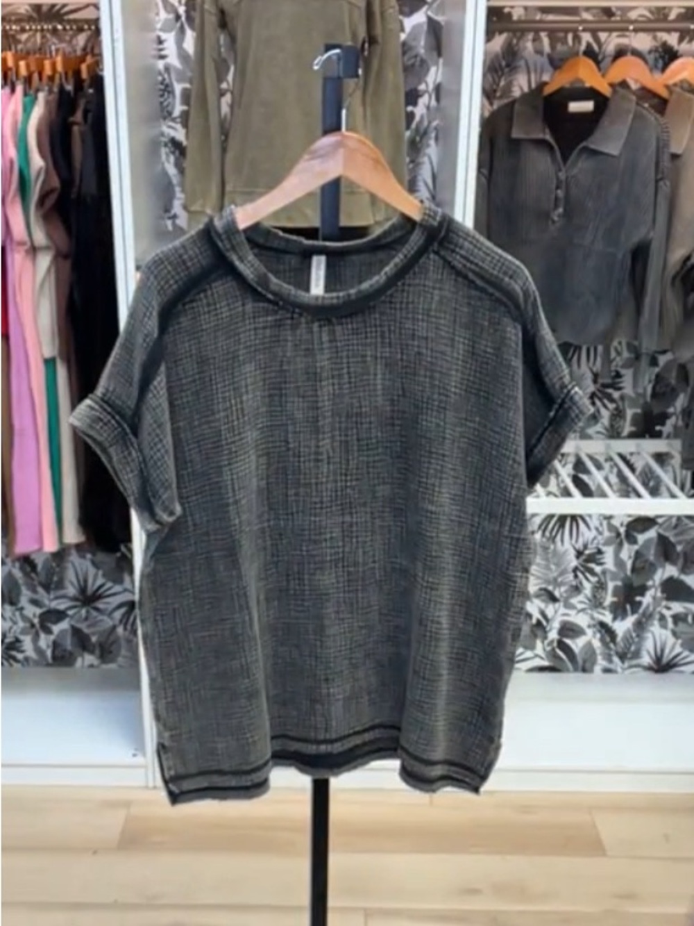 Relaxed Short-Sleeve Knit Tee in Charcoal